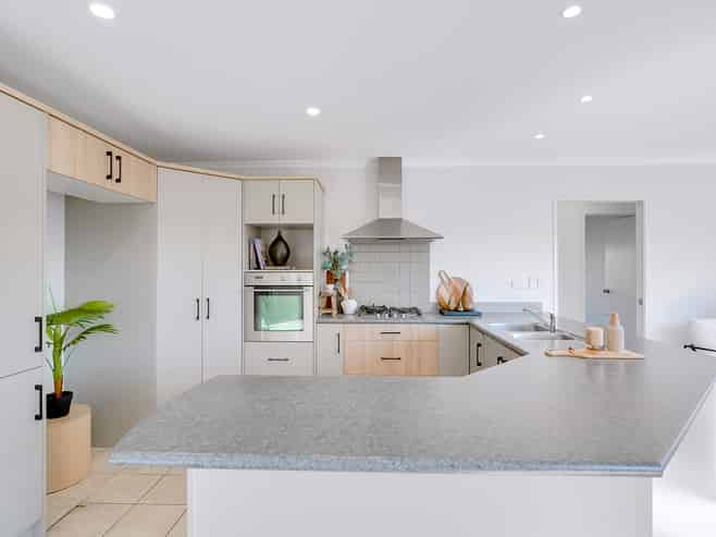 99 Rototuna Road, Rototuna