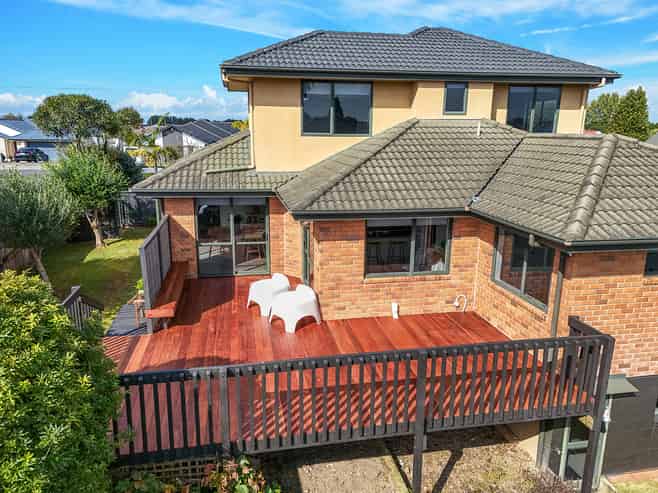 99 Rototuna Road, Rototuna