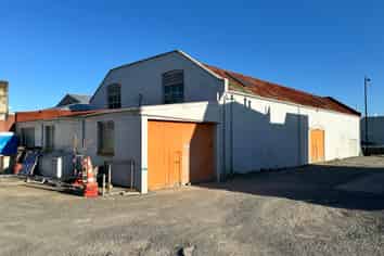 Prime Commercial Location