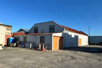 Prime Commercial Location