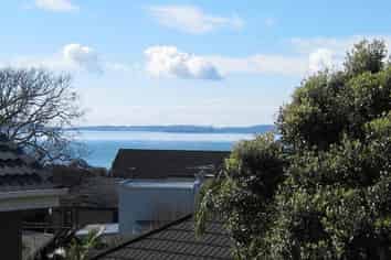 2/180 Sandspit Road, Cockle Bay