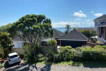 2/180 Sandspit Road, Cockle Bay