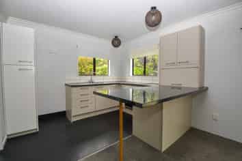 14 King Street , Carterton