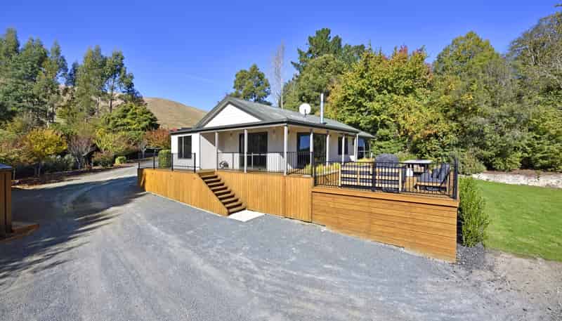 139 Eighty Eight Valley Road, Wakefield