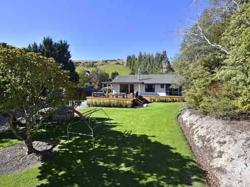 139 Eighty Eight Valley Road, Wakefield