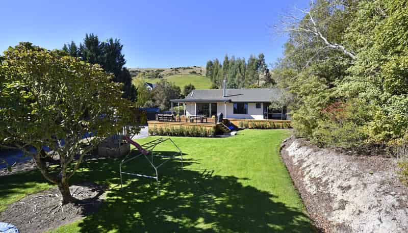 139 Eighty Eight Valley Road, Wakefield