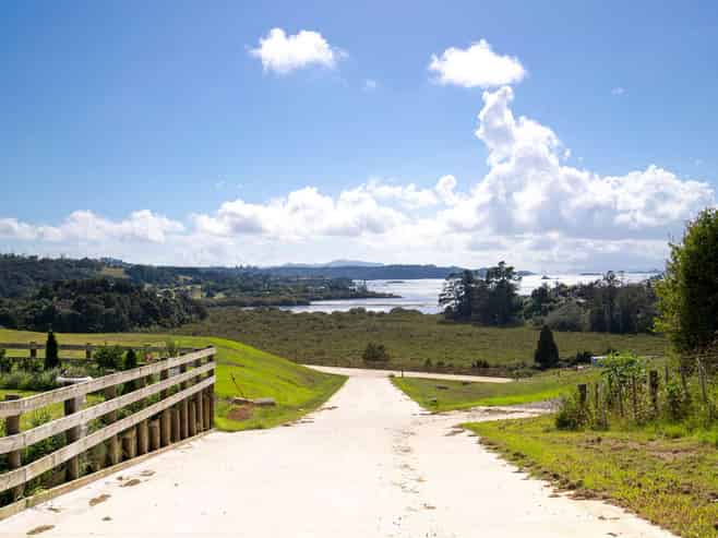 2/77 Skudders Beach Road, Kerikeri