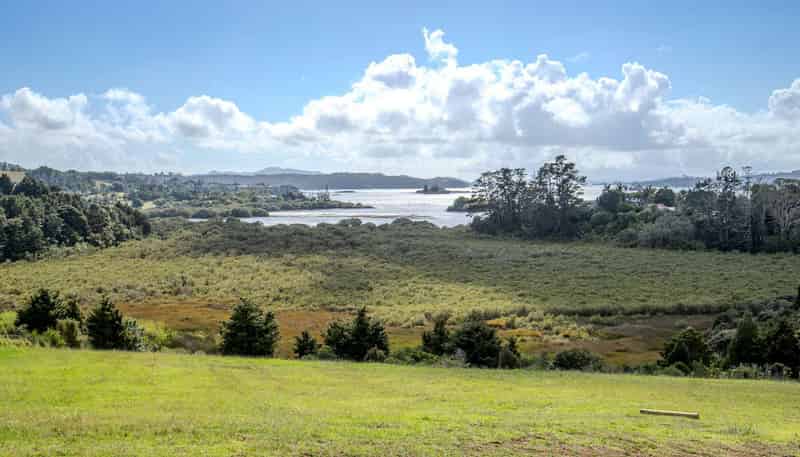2/77 Skudders Beach Road, Kerikeri