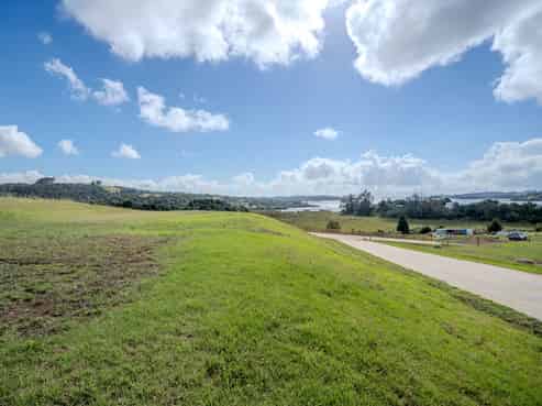2/77 Skudders Beach Road, Kerikeri