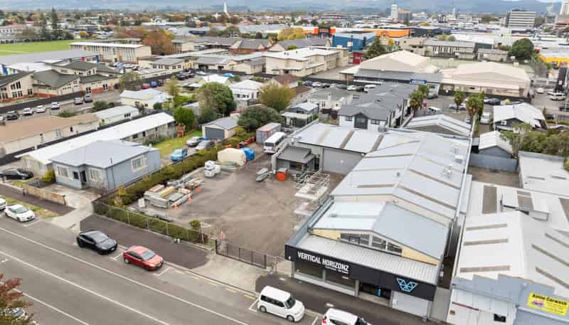 10-12 Edgeware Road, Palmerston North