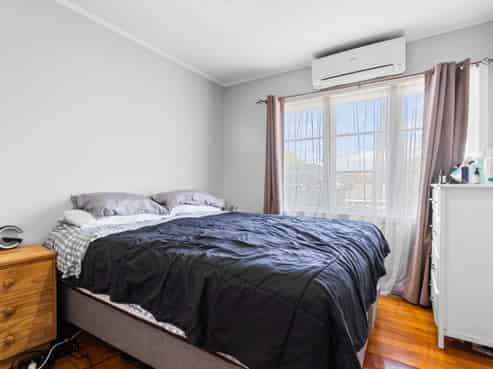 37 Strid Road, Te Atatu South