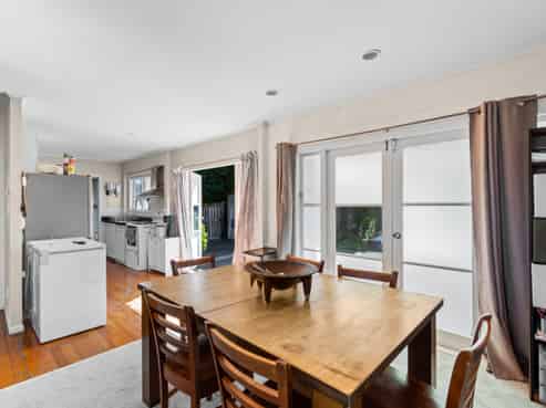 37 Strid Road, Te Atatu South