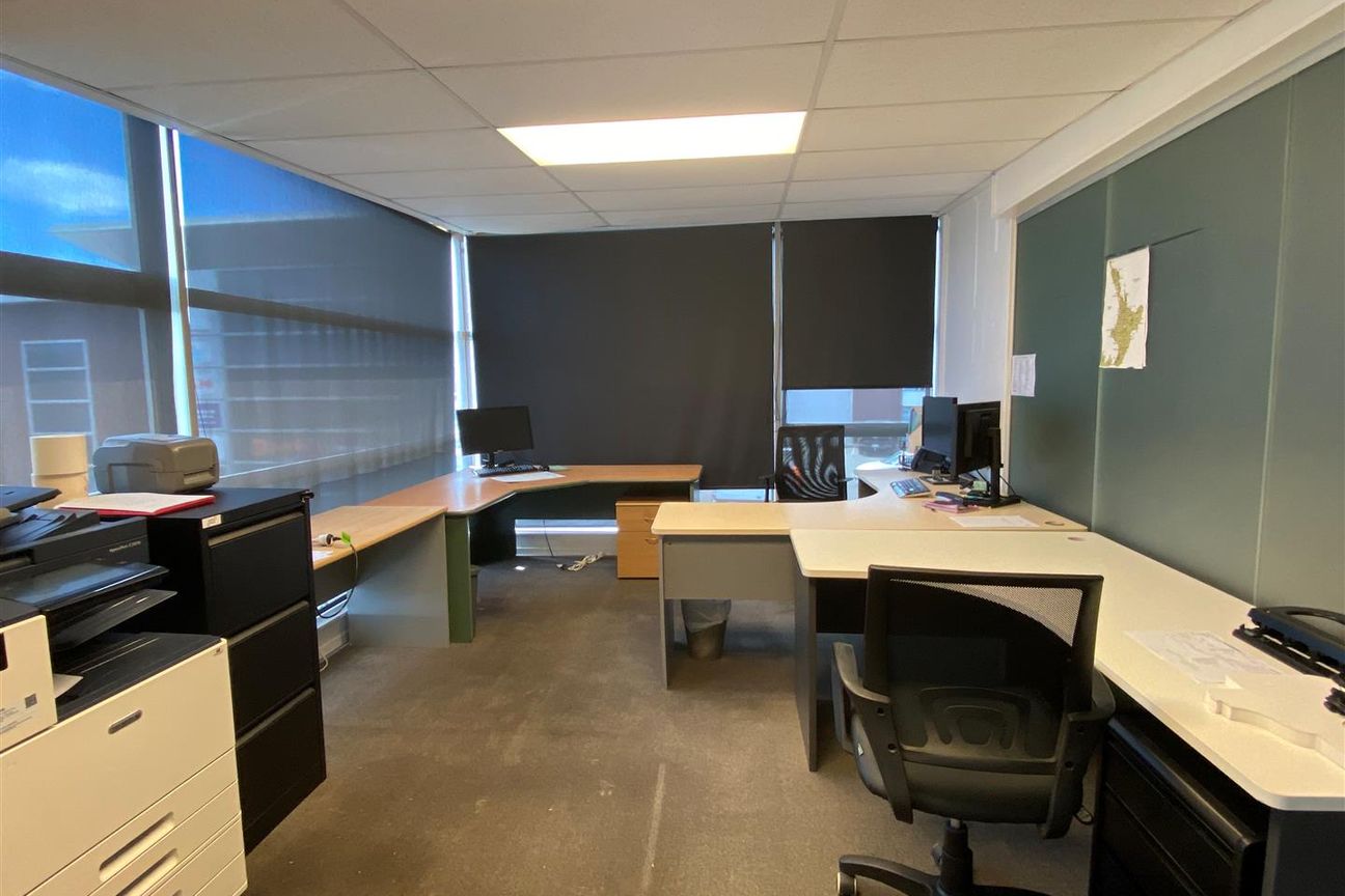 Modern Te Rapa Unit With Road Presence - Bild 4
