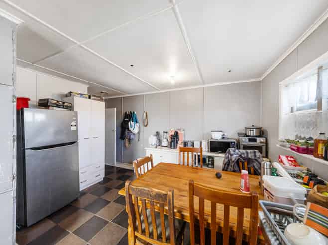 9 Farmer Street, Mangere East