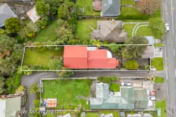 42 Allington Road, Karori
