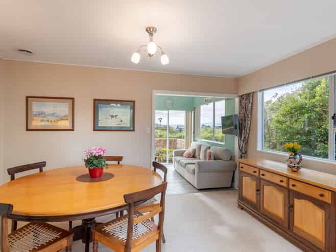 5 Ardal Grove, Tirohanga