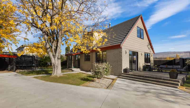 6 Dawson Place, Alexandra