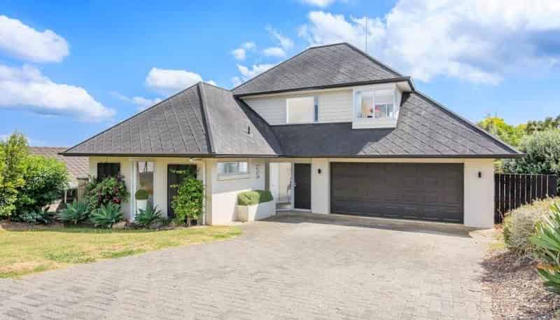 9 Orangewood Drive, Northpark