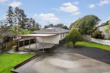 11 Glenbury Place, Massey