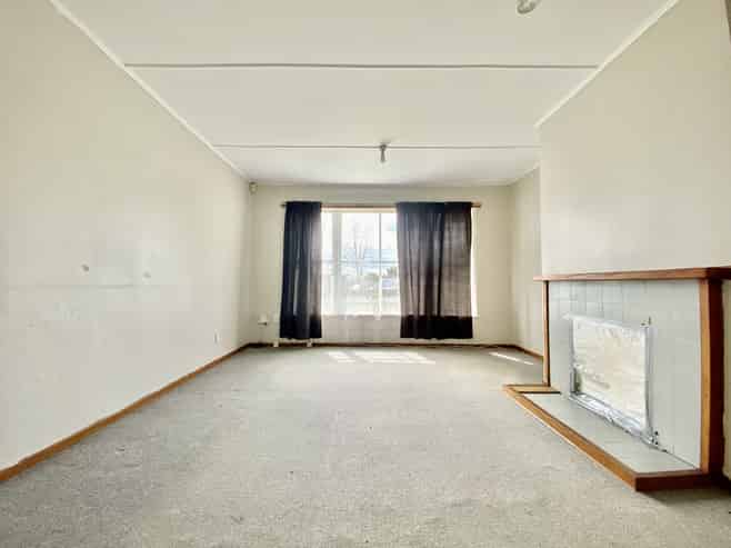 32 Ashton Avenue, Otara