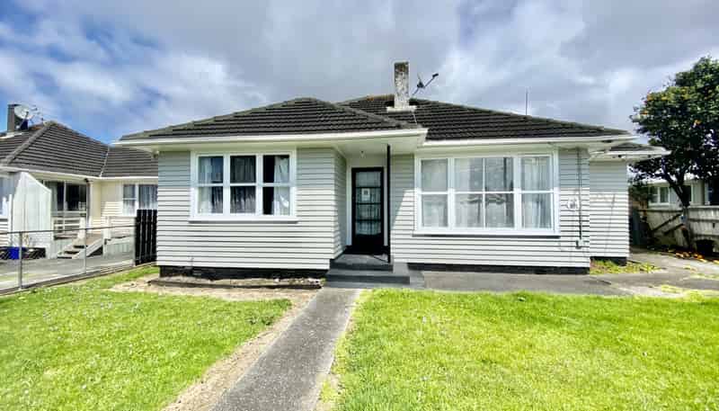 32 Ashton Avenue, Otara