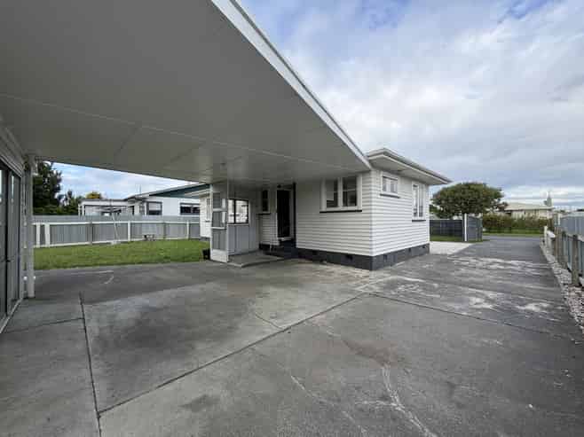 42 Oldham Avenue, Onekawa