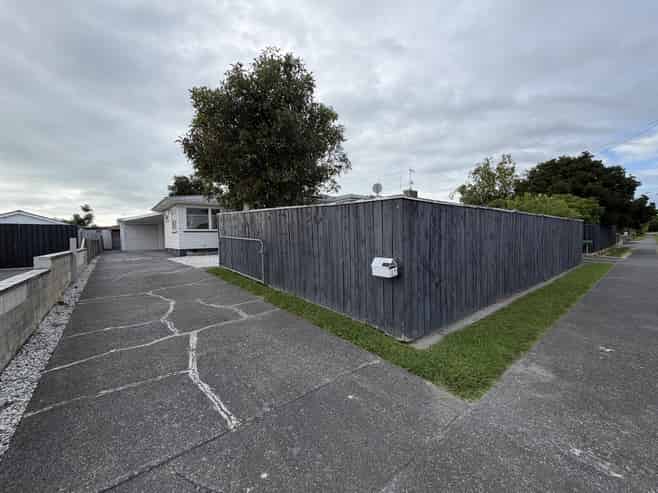 42 Oldham Avenue, Onekawa