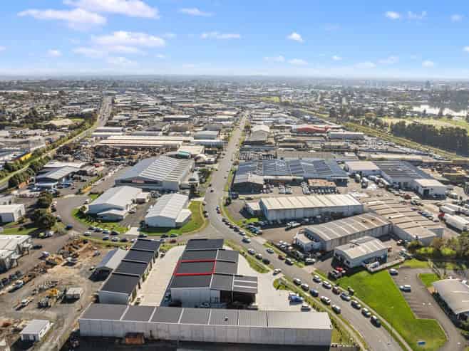 Modern Industrial Unit