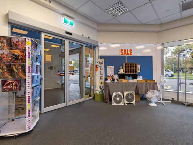 Standout retail corner on The Square