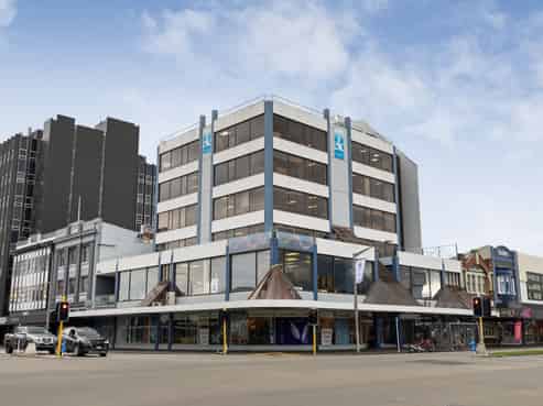 Standout retail corner on The Square