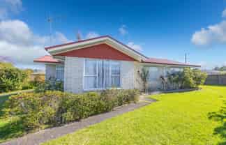 16 Blundell Place, Huntly