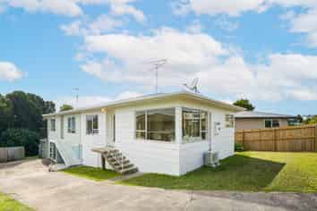 1/20 Celeste Place, Totara Vale