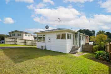 1/20 Celeste Place, Totara Vale