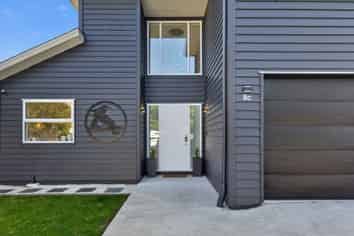 8C Jern Place, Eastern Beach