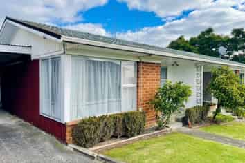 4/25 West Coast Road, Glen Eden