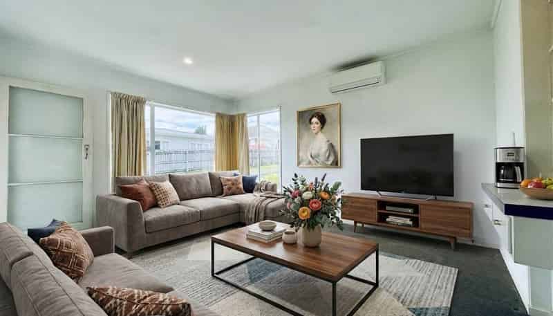 4/25 West Coast Road, Glen Eden