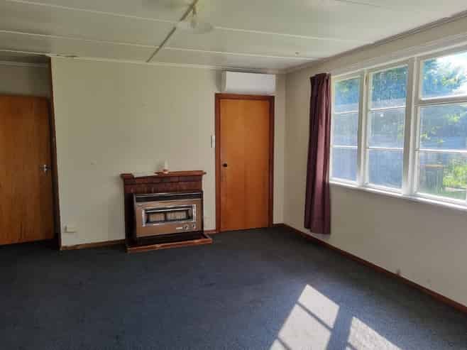 3 Dixon Ave, Hawera