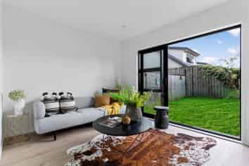 76 Rauemi Way, Te Atatu South