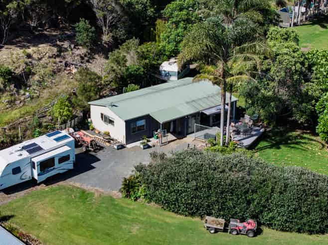 101 Turk Valley Road, Waiharara