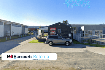 Ultra Low Rent 5 days Café - Mt Maunganui
