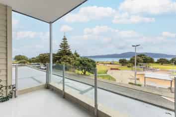 16/4 Seaview Road, Paraparaumu Beach