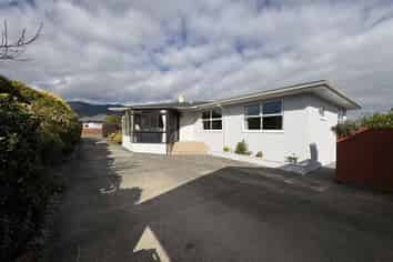 22 Tennyson Crescent, Stoke