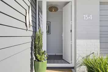 154/30 Bob Robertson Drive, Woodend