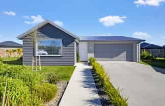 154/30 Bob Robertson Drive, Woodend
