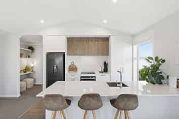 154/30 Bob Robertson Drive, Woodend