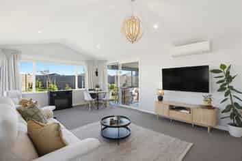 154/30 Bob Robertson Drive, Woodend