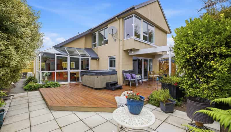 2/122 Harewood Road, Papanui
