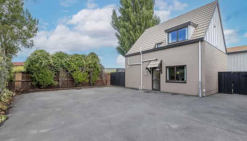 5/35 Brockworth Place, Riccarton