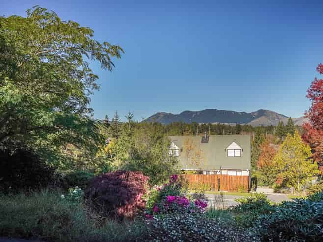 8 Chalet Crescent, Hanmer Springs