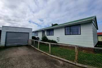 8B Jet Place, Pukehangi
